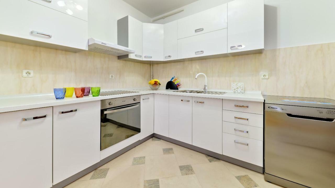 Central Apartment Smiley - Free Parking ซาเกร็บ ภายนอก รูปภาพ